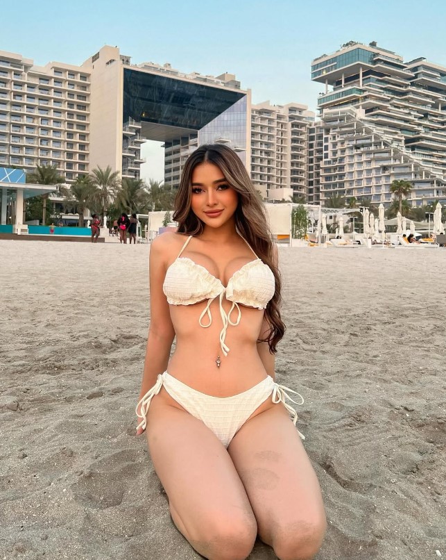 escortaylin-4 escortaylin-4 Konya Escort Aylin Güzelliğim İle Partnerimi Mest Ederim